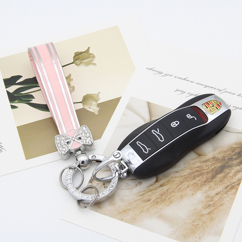 Трансграничные взрывные модели автомобиля брелок цинковый сплав брелок кулон применимо Volkswagen TPU золотой край брелок оптом.3
